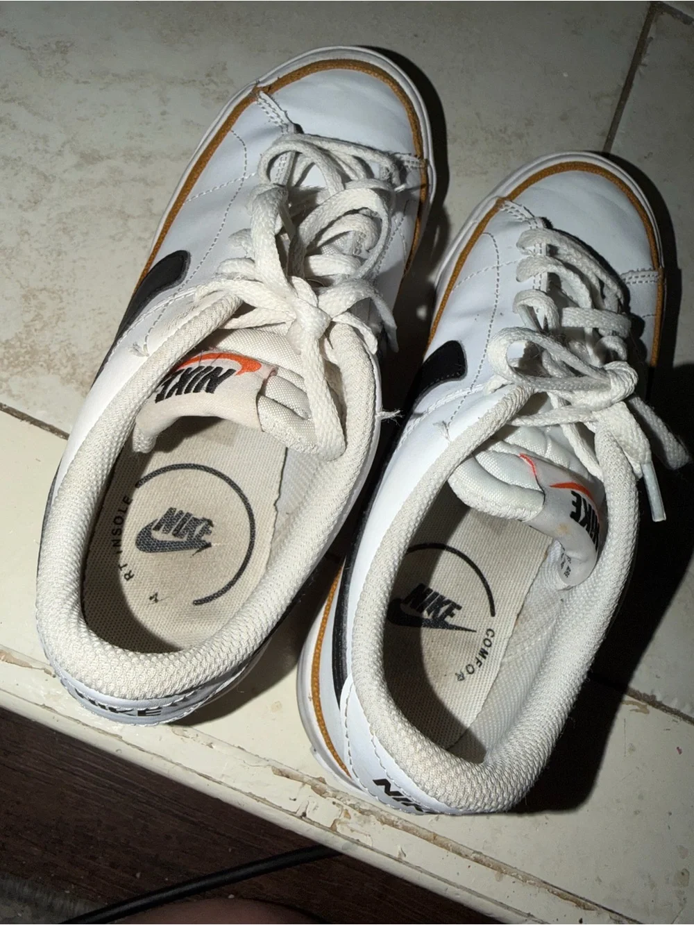 Kids Nike court legacy shoes